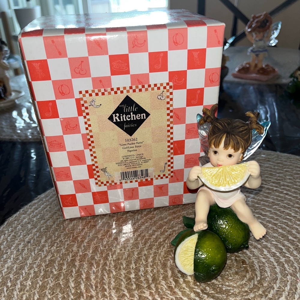 2001 Enesco "Lime Pucker Fairie"
Girl/Lime Fairie